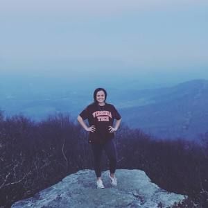 Meet your Posher, Kayla